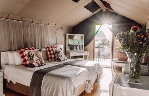 Oudtshoorn House | Chandelier Game Lodge