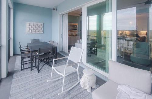Whitney Beach Apartment | Changes in Lattitude 401