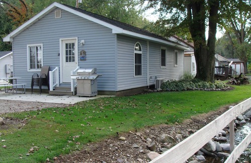 Coldwater Cottage | Channel House- On Pointe Lakefront Resort