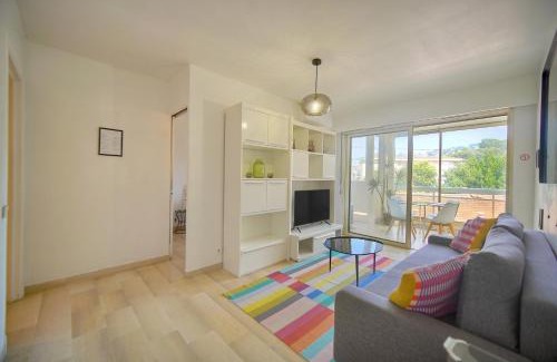 Le Cannet Apartment | Char - Piscine - Parking - VCA