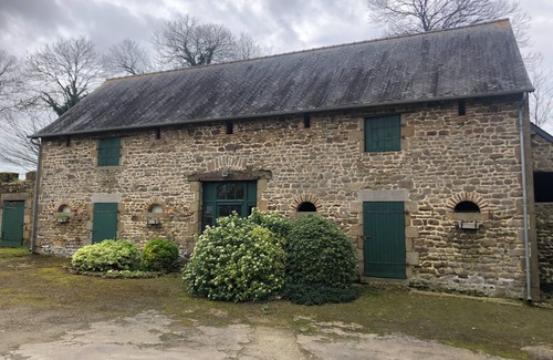 La Chapelle-Janson House | Character house at Ferme du Tilleul, near Fougères castle.
