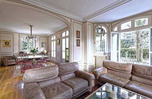 Le Celle-Saint-Cloud Villa | Character villa 8 to 15p, 15 min from Paris-350 m2