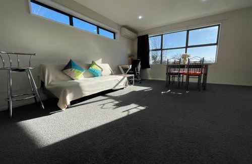 Edgeware Apartment | Character & new CNZhouse with quiet