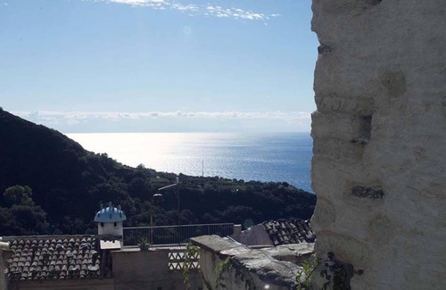 Belmonte Calabro House | Characteristic house in Belmonte Calabro with Terrazo seen to the sea