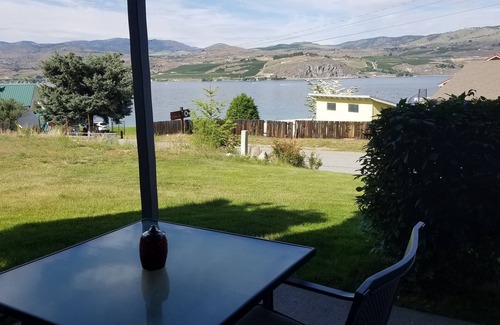 Chelan Apartment | Chardonnay Getaway STR# 000810