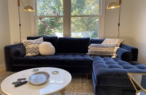 Charlottesville House | Charlottesville's Charming Retreat: Stunning Vacation Home