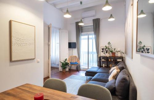 Sant Antoni Apartment | Charm and Comfort in the Heart of Sant Antoni, Barcelona