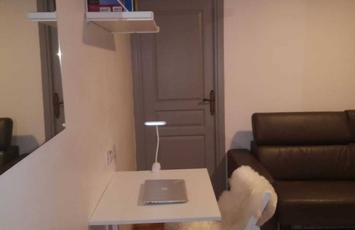 Chatillon Apartment | Charmant 2 Pièces Clamart vue sur Tour Eiffel