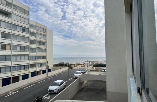 Saint-Hilaire-de-Riez Apartment | Charmant appartement avec parking, à 50m de la plage - FR-1-324A-25