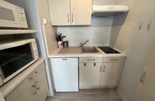 Saint-Hilaire-de-Riez Apartment | Charmant appartement avec parking, à 50m de la plage - FR-1-324A-25