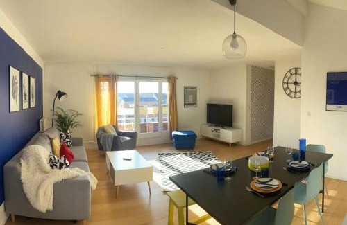 Thonon-les-Bains Apartment | Charmant Appartement Pop - Arty