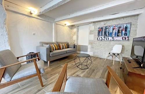 La Flotte Apartment | Charmant Appartement Lumineux au Coeur du Village !
