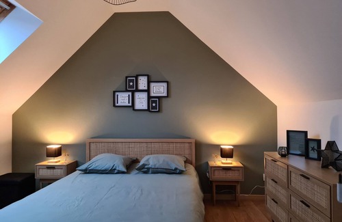Laroche-Saint-Cydroine House | Charmante Petite Maison
