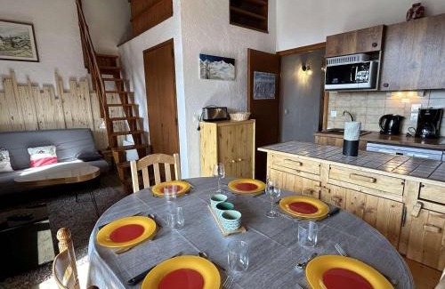 Notre-Dame-de-Bellecombe Apartment | Charmant T2 Mezzanine, Balcon, 6 Pers, Centre de Notre-Dame-de-Bellecombe - FR-1-595-27
