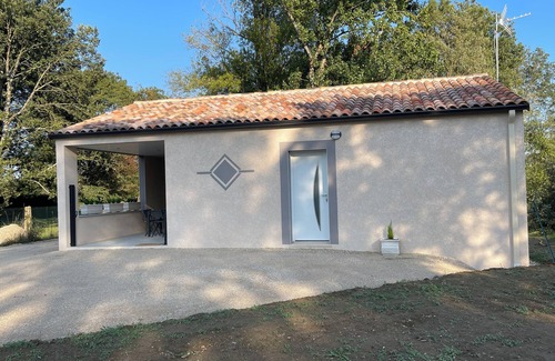 Septfonds House | Charmant Gîte Avec Jacuzzi, Parcelle Clôturée. Animaux de Compagnie Acceptés