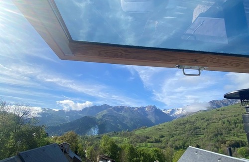 Poubeau Apartment | Charmant Gîte de Montagne Avec Terrasse et vue sur les Montagnes