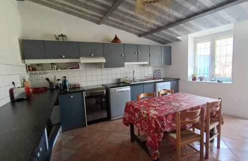Mollans-sur-Ouveze House | Charmante Maison de Village Avec Cour