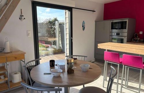 Tregastel House | Charmante maison bretonne avec jardin clos, parking, WiFi, à 900m de la plage - Trégastel - FR-1-542-35