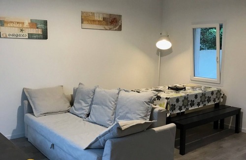 La Tremblade House | Charmante Maison Près de L'océan, 2 Chambres, Cuisine Équipée, Terrasse, Jardin