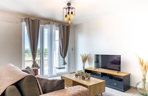 Novel Apartment | Charmante Résidence Avec Parking Privé sur Place