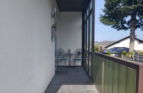 Schmelz Apartment | Charmante Wohnung mit Garten und Waldnähe