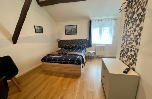 Chatellerault Apartment | Charme & calme en Centre ville à pied avec parking gratuit - Studio Oslo