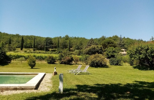 Lacoste House | Charme D'un mas en Luberon, Calme, vue Panoramique, Piscine, Cheminée