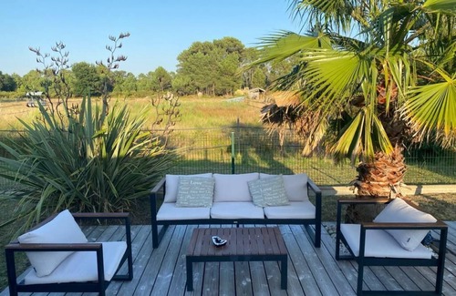Hourtin Villa | Charme et Détente : Villa Avec Piscine Près du lac