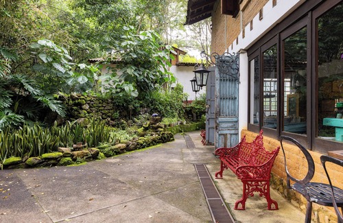 San Sebastian del Oeste House | Charming Home 5 Min from Plaza — Perfect for Families & Pets