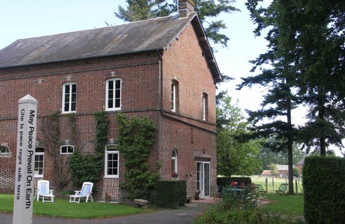 Saint-Pierre-la-Riviere Cottage | Charming 1893 Country House: Spacious Garden, Family-Friendly, Pet-Friendly, High-Speed Internet