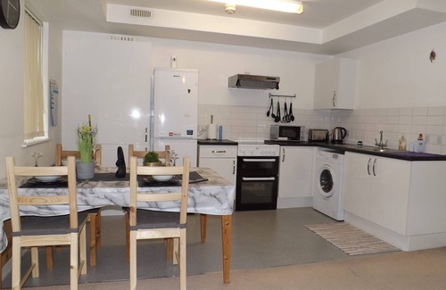 Barking Apartment | Charming 1-Bed Apartment in Barking