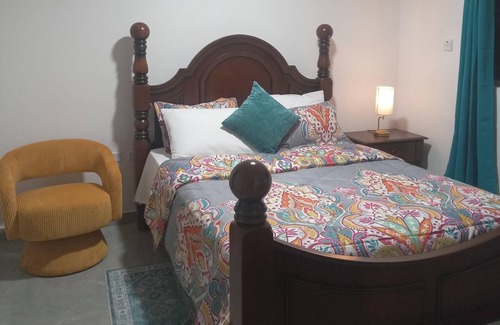 Eden Gardens Apartment | Charming 1-bedroom apartment with WiFi and AC in wonderful Kingston