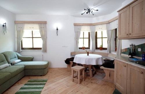 Solcava Apartment | Charming 1-bedroom apartment - Savinja
