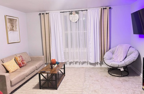 Utica Apartment | Charming 1-bedroom apartment in Utica with AC, WiFi