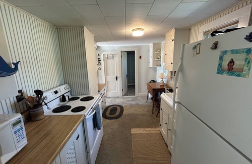 Dennis Port Cottage | Charming 1-bedroom cottage in Dennis, central to everything!