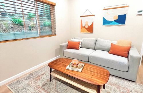 Rancho Penasquitos House | Charming 1-bedroom guest home in fabulous San Diego with outdoor space, AC, WiFi