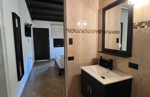 Adjuntas Hotel | Charming 1-bedroom hotel with AC, WiFi in gorgeous Garzas Ward, Adjuntas