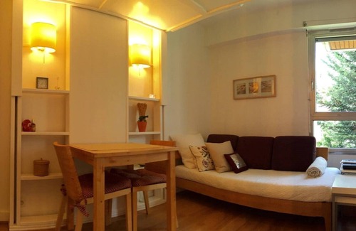 7th Arrondissement Apartment | Charming 1-bedroom studio close to Eiffel Tower