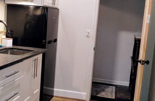 Ashville Apartment | Charming 1 BR Lake Access Apartment in delightful Ashville