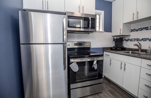 Woodland in Waverly Apartment | Charming 12 South Studio w Pool, Near Melrose, Downtown+Univ. 2 mi, Free Parking