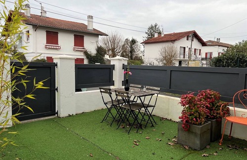 Cambo-les-Bains Apartment | Charming 1BR Apt in Cambo-les-Bains with Terrace, Internet & Modern Kitchen
