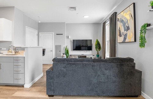 Everett Apartment | Charming 1BR Near Encore 3258