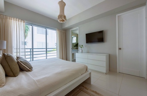 Punta Cana Village Apartment | Charming 2 Bdr apartment in Puntacana Village, free wifi, pool, near everything.