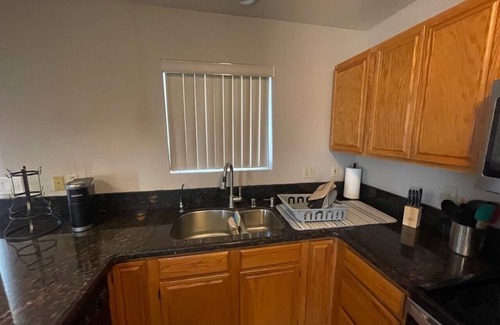 Bullhead City House | Charming 2-bedroom house in delightful Bullhead City with AC and garage parking.