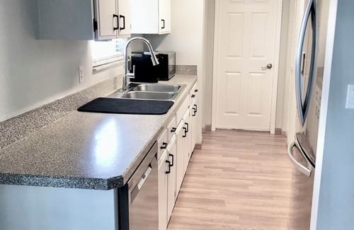 Port Saint Lucie House | Charming 2-bedroom house in Port St. Lucie with AC, WiFi. The beach = 20 Minutes