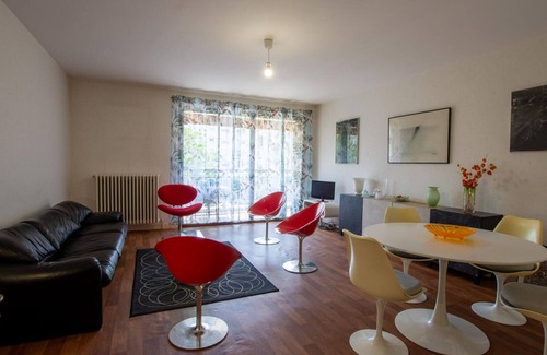Perigueux Apartment | Charming 2-Bedroom Apartment in Central Périgueux with Balcony & Modern Amenities