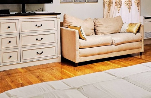 Canton Apartment | Charming 2-bedroom apartment with WiFi, AC in superb Canton