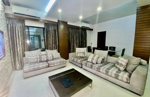 Banani Apartment | Charming 2-bedroom apartment with WiFi, AC in Gulshan 1. Niketon Dhaka.