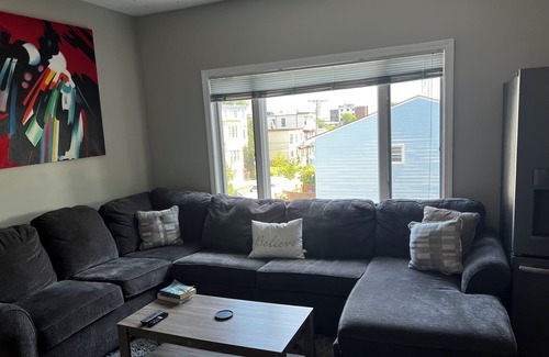 Chelsea Condo | Charming 2-bedroom condo in delightful Chelsea with WiFi, AC