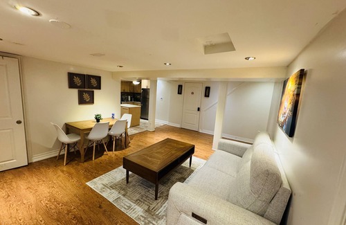 Brampton Apartment | Charming 2 Bedroom Hideaway